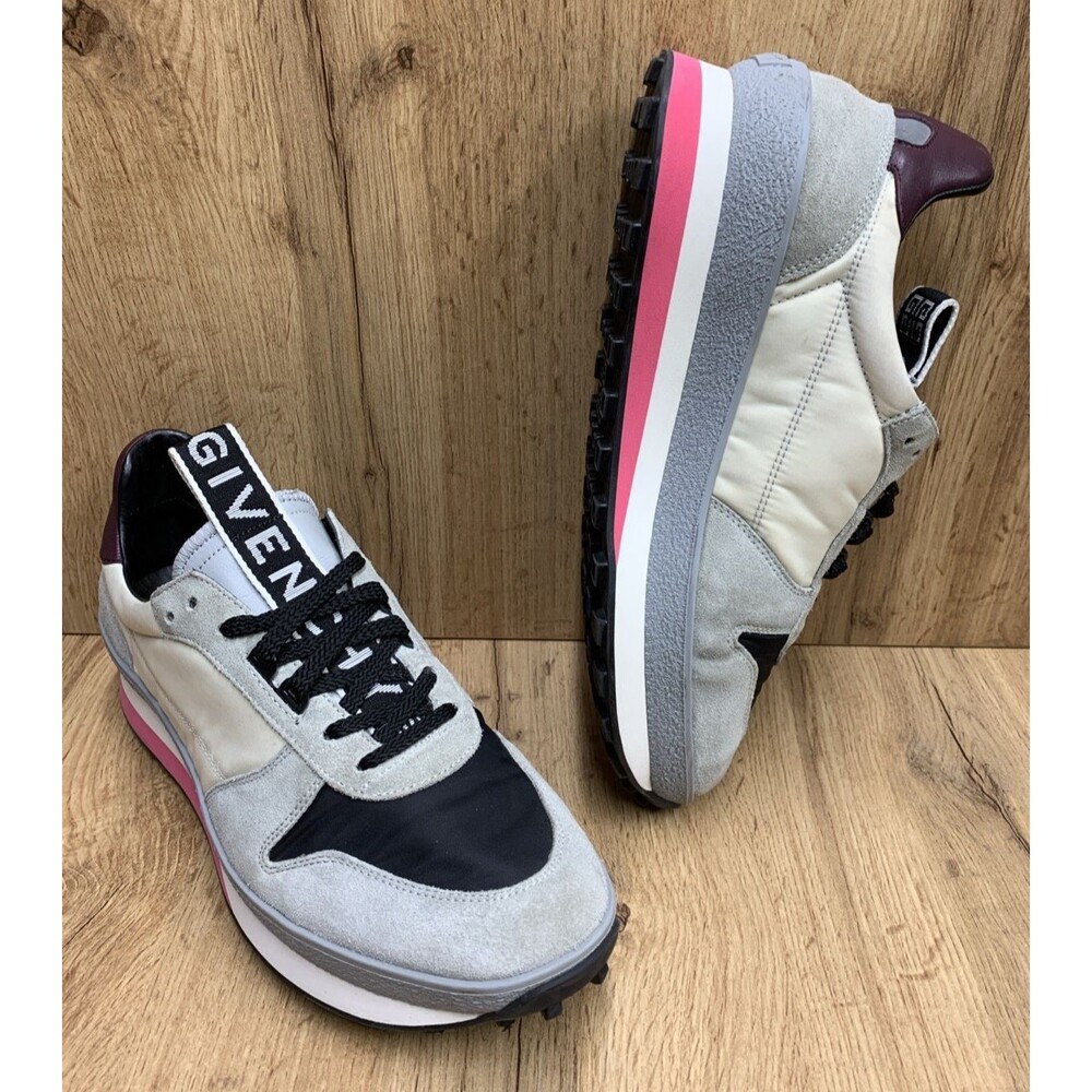 Givenchy TR3 Runner Logo Strap Sneakers Men’s EU 43 US 10 Made In Italy Designer